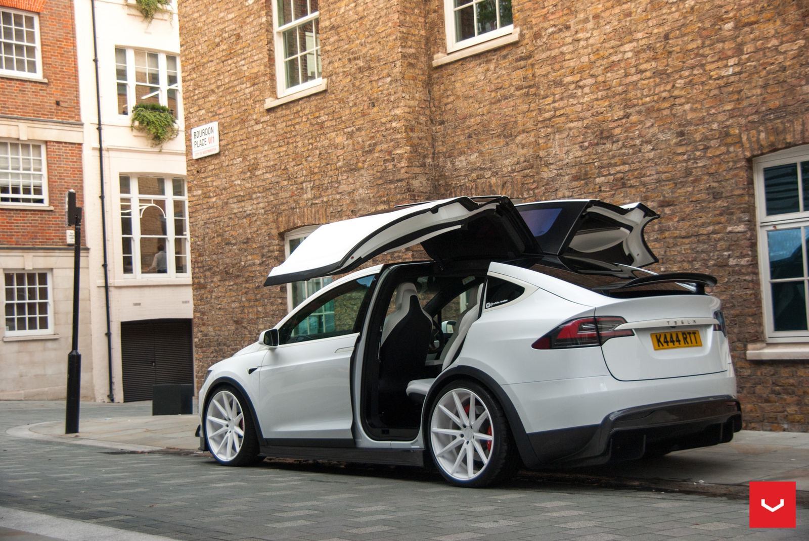 Vossen Forged VFS-1 on Tesla Model X Original (2015-2021)