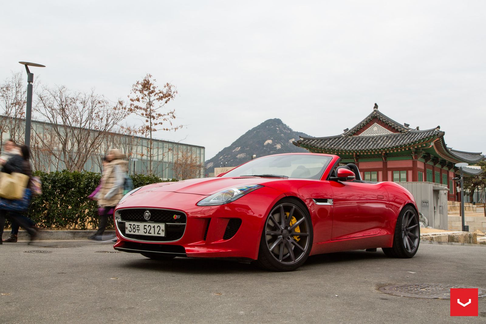 Vossen Forged VFS-1 on Jaguar F-TYPE X152.1