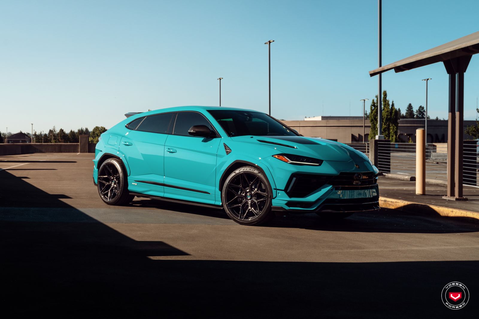 Vossen Forged S21-08 on Lamborghini Urus (2018)