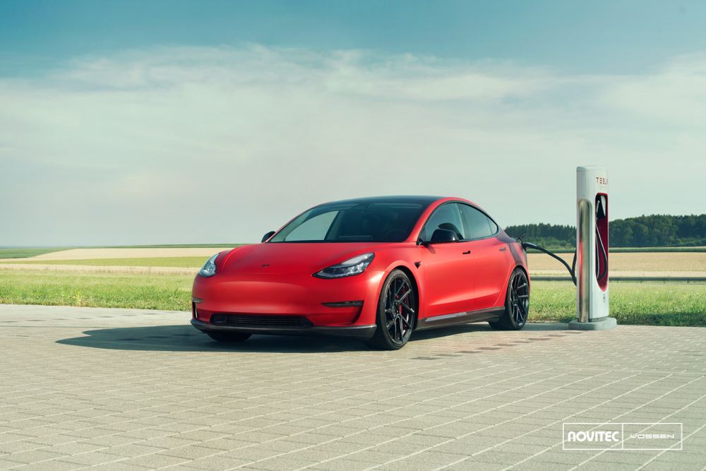 Vossen Forged NV2 on Tesla Model 3 Original (2017-2023)