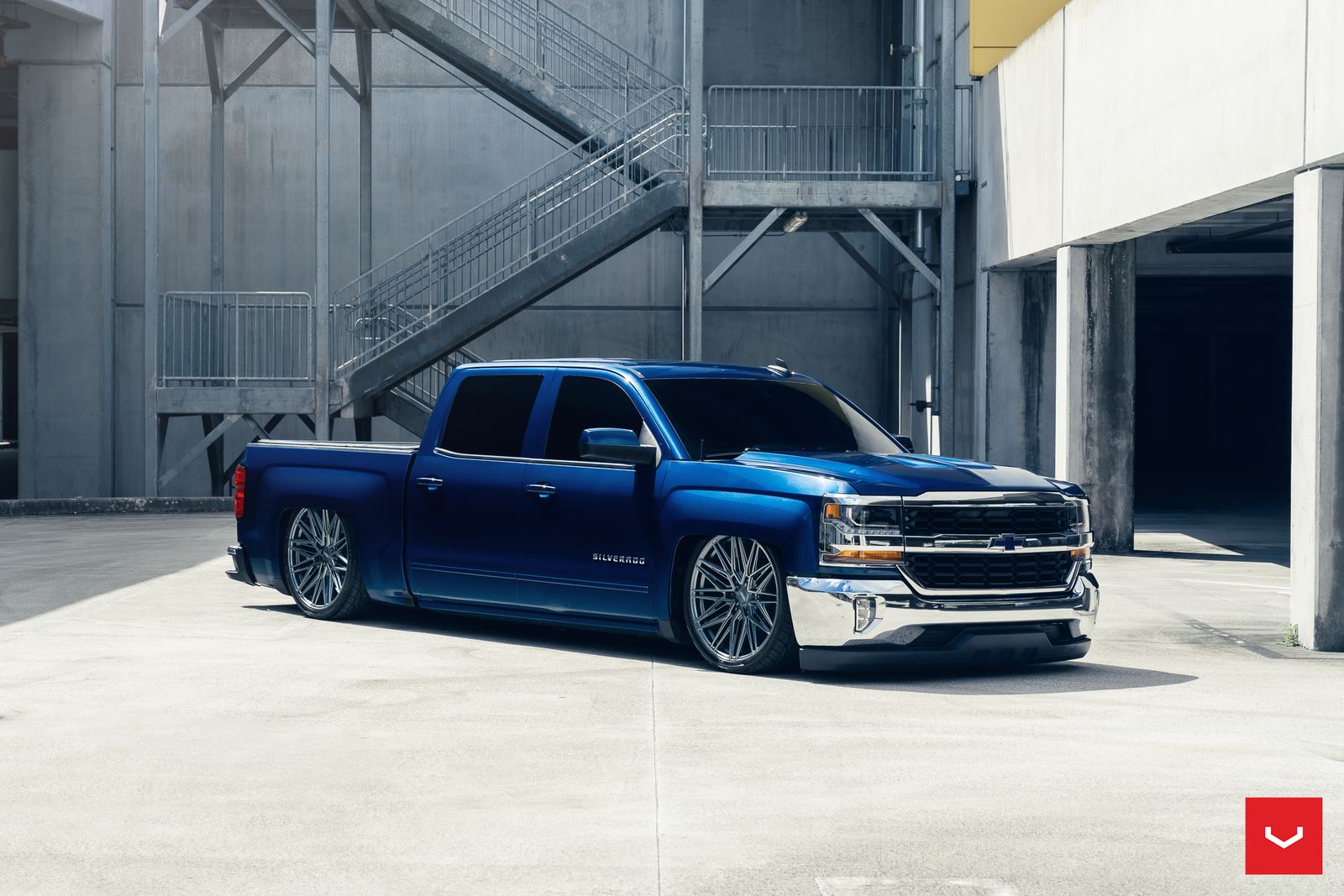Vossen Forged HF6-5 on Chevrolet Silverado K2XX, photo 2