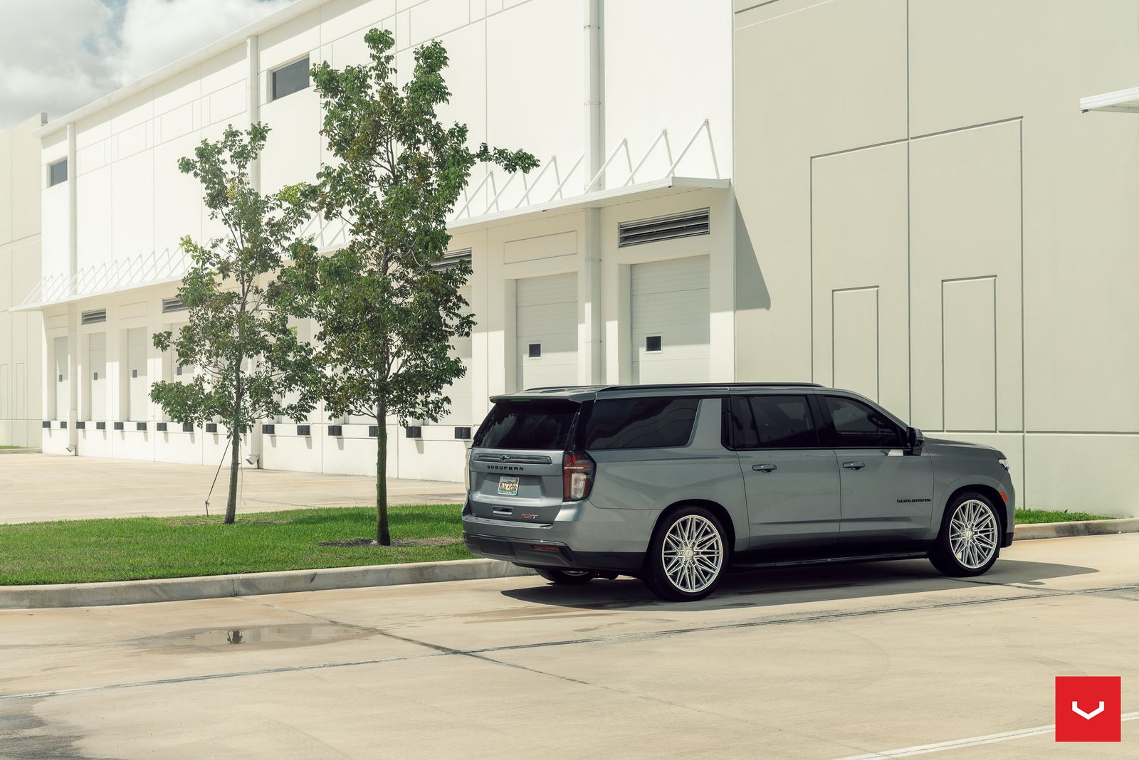 Vossen Forged HF6-5 on Chevrolet Suburban T1, photo 3