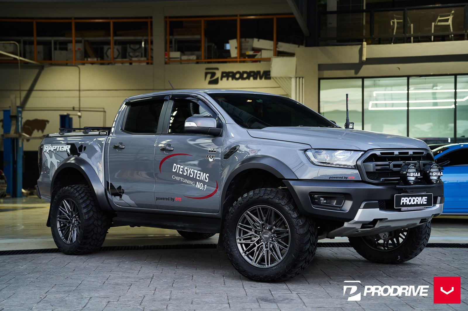 Vossen Forged HF6-5 on Ford Ranger T6 (2016-2022)
