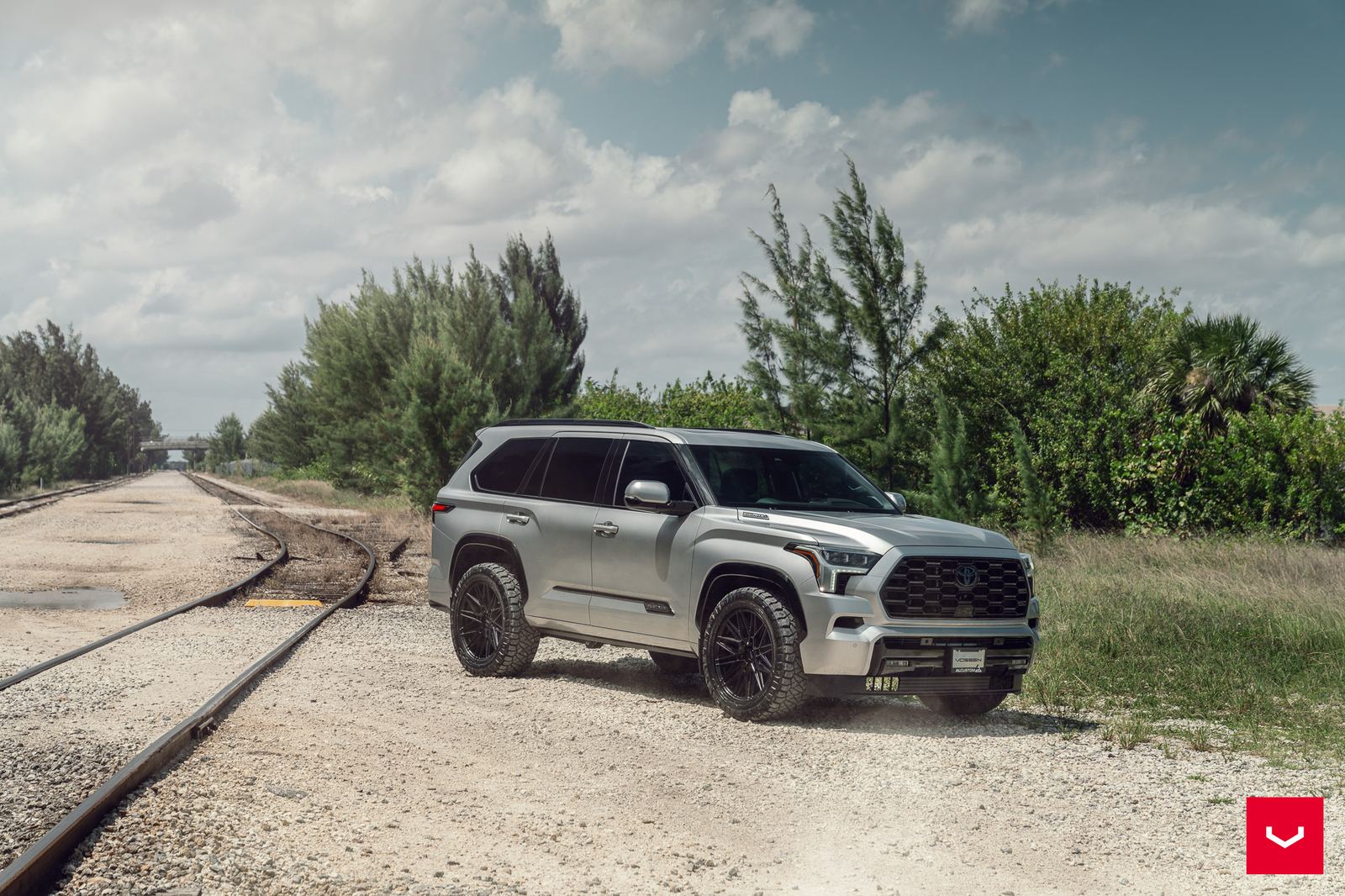 Vossen Forged HF6-5 on Toyota Sequoia XK80