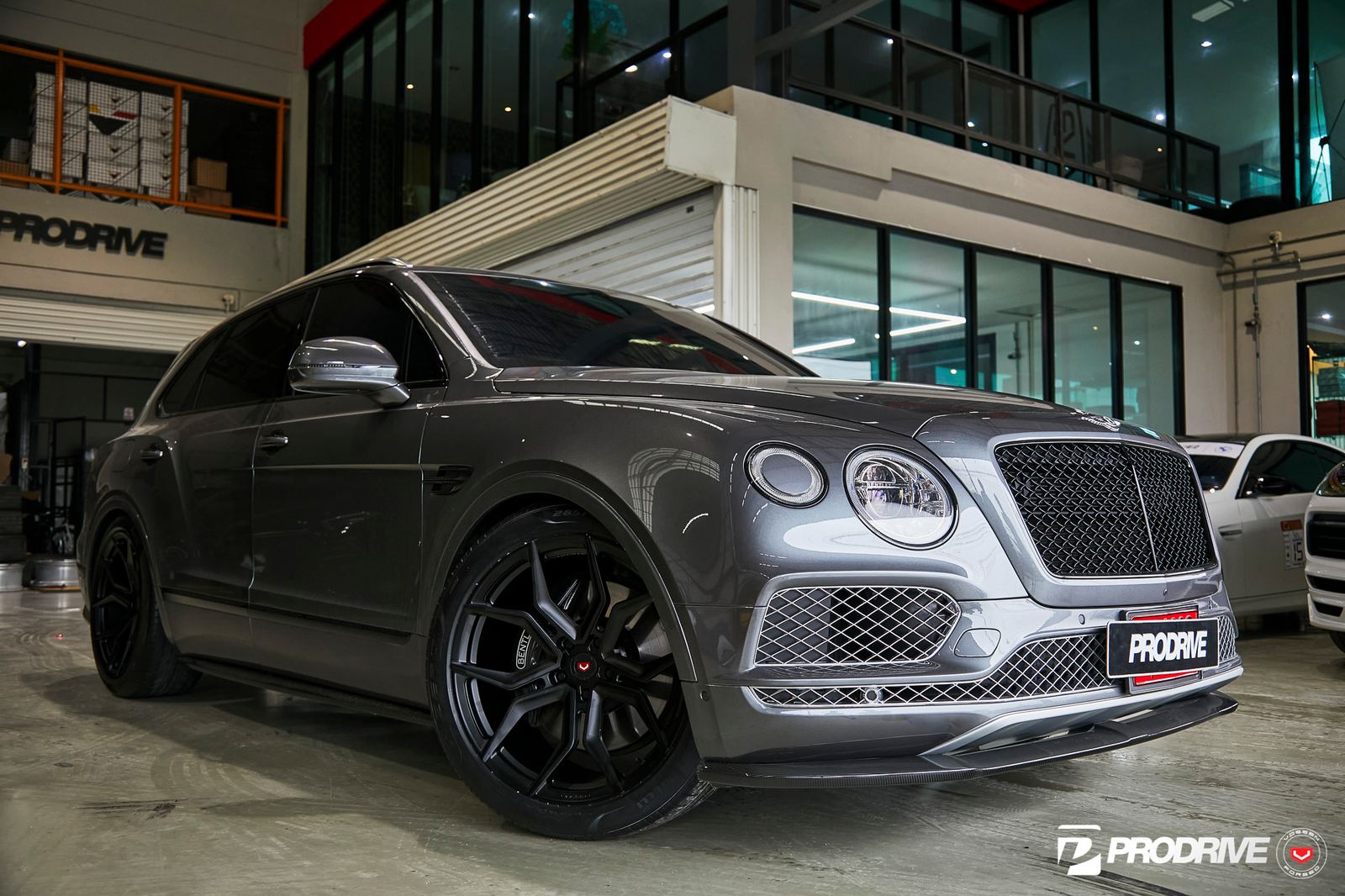 Vossen Forged EVO-3 on Bentley Bentayga.1