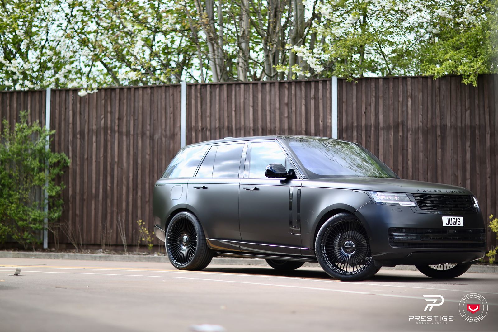 Vossen Forged S17-16 on Land Rover Range Rover L460