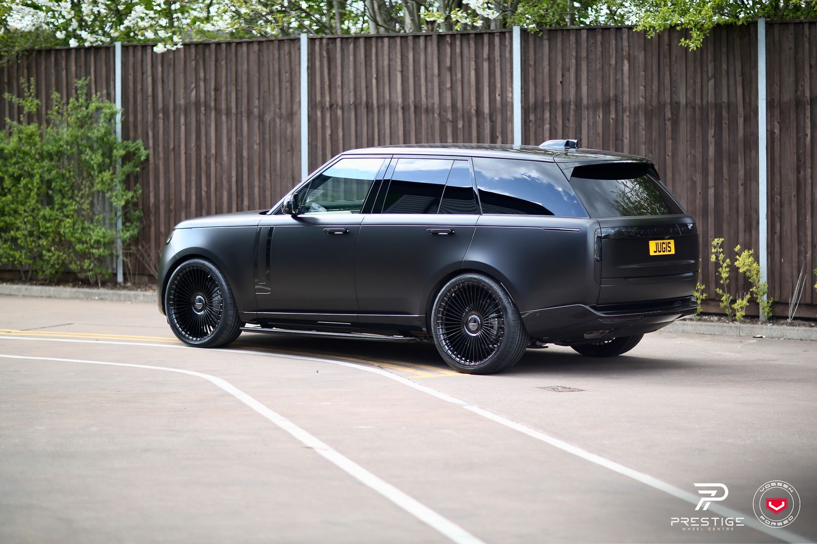 Vossen Forged S17-16 on Land Rover Range Rover L460, photo 2