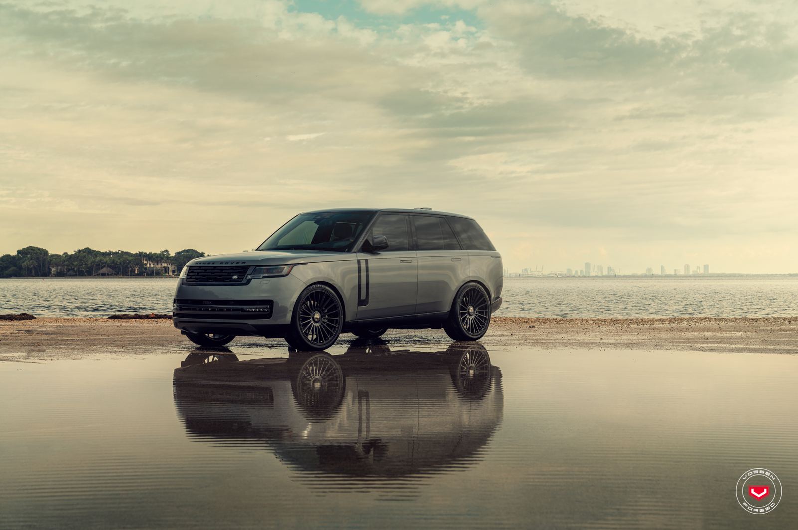 Vossen Forged GEN-04 on Land Rover Range Rover L460
