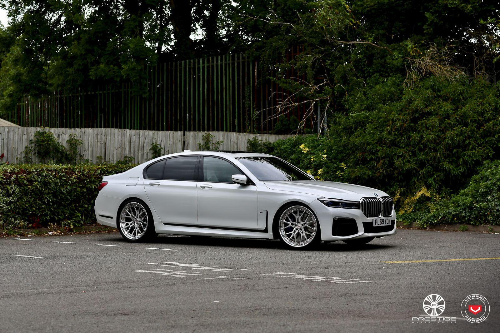 Vossen Forged M-X3 (3-Piece) on BMW 7 Series G11.1
