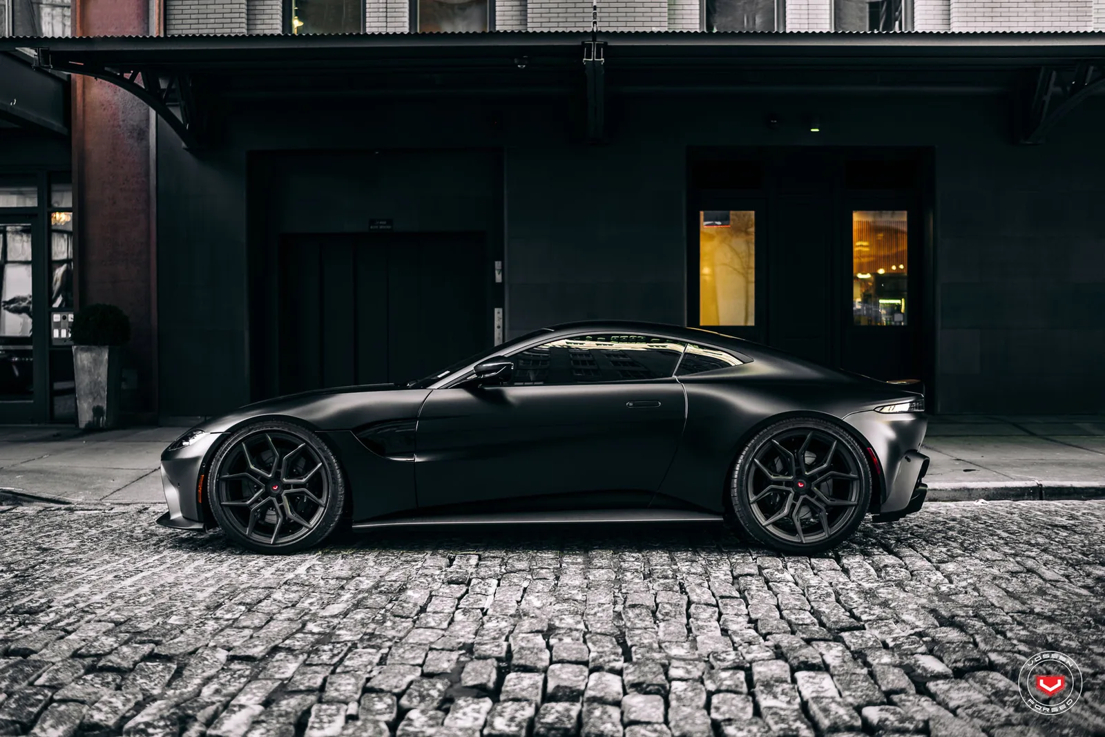 Vossen Forged EVO-3R on Aston Martin Vantage (2018).1, photo 3