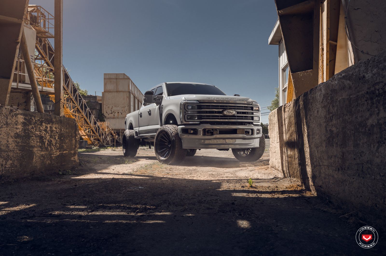 Vossen Forged GNX-01 on Ford F-250 Super Duty 5th gen Super Duty