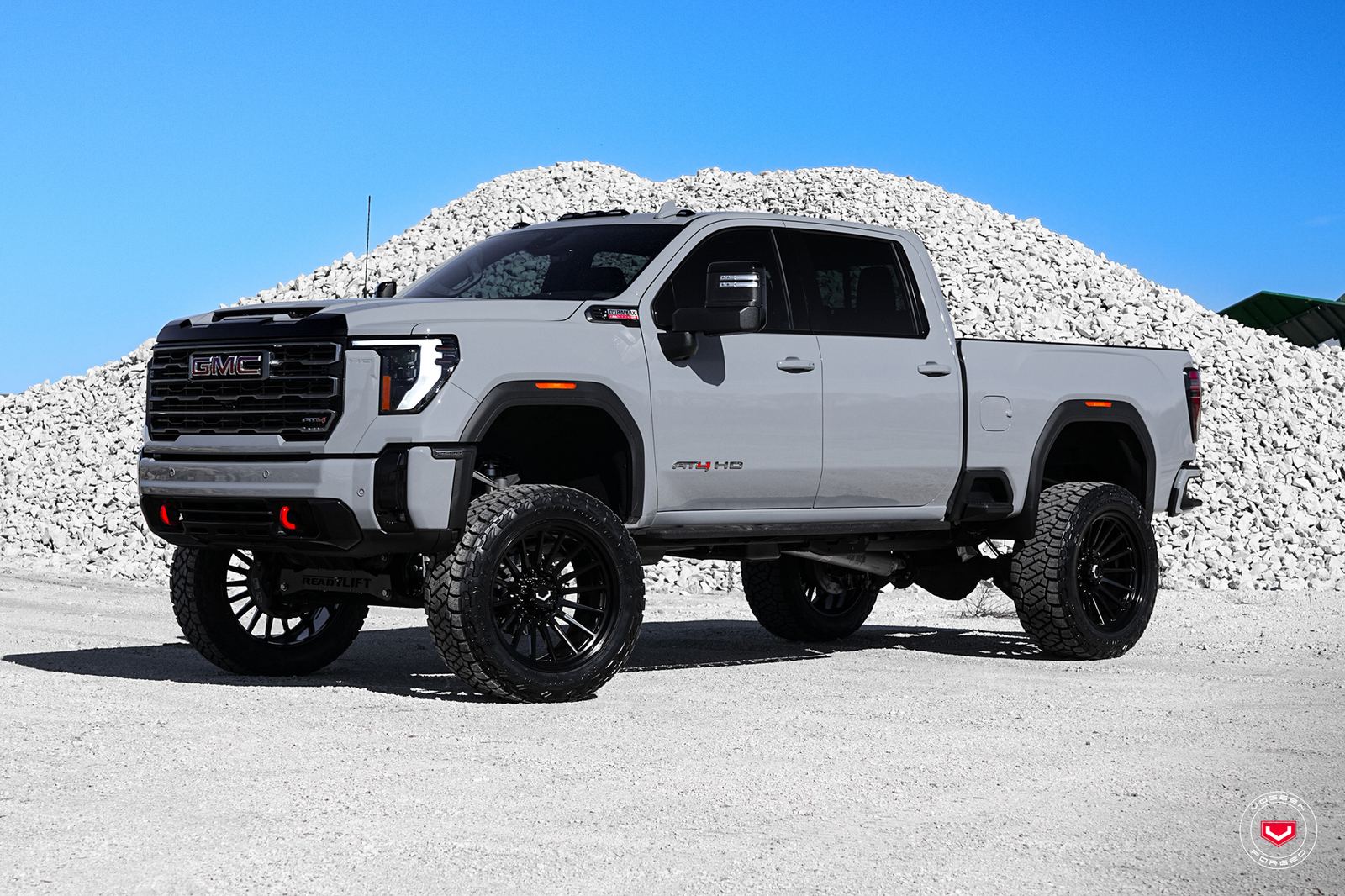 Vossen Forged GNX-01 on GMC Sierra 1st gen (Sierra Limited)
