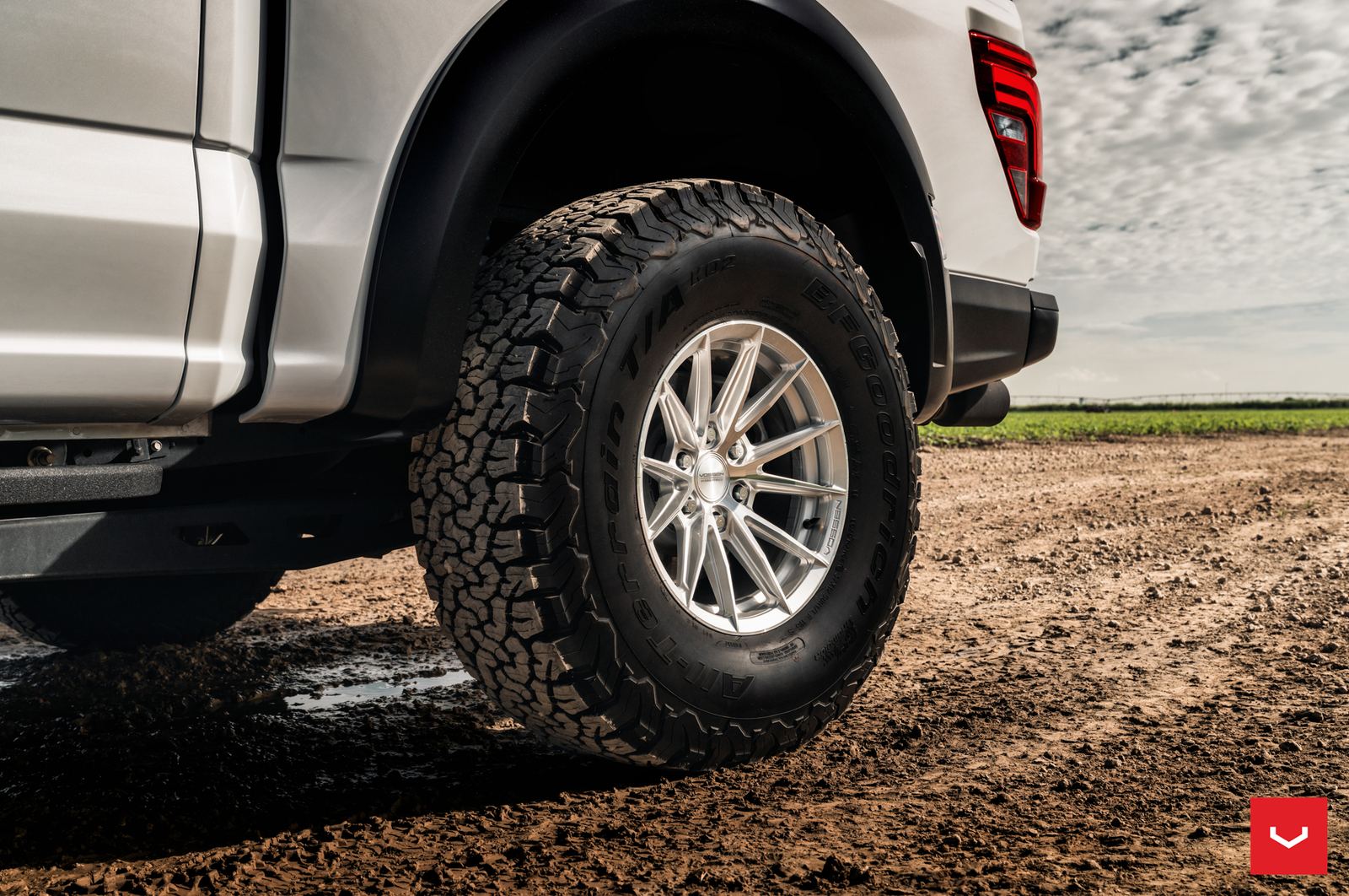 Vossen Forged HFX-2 (6-lug) on Ford F-150 Raptor 3rd generation (2021-present), photo 3