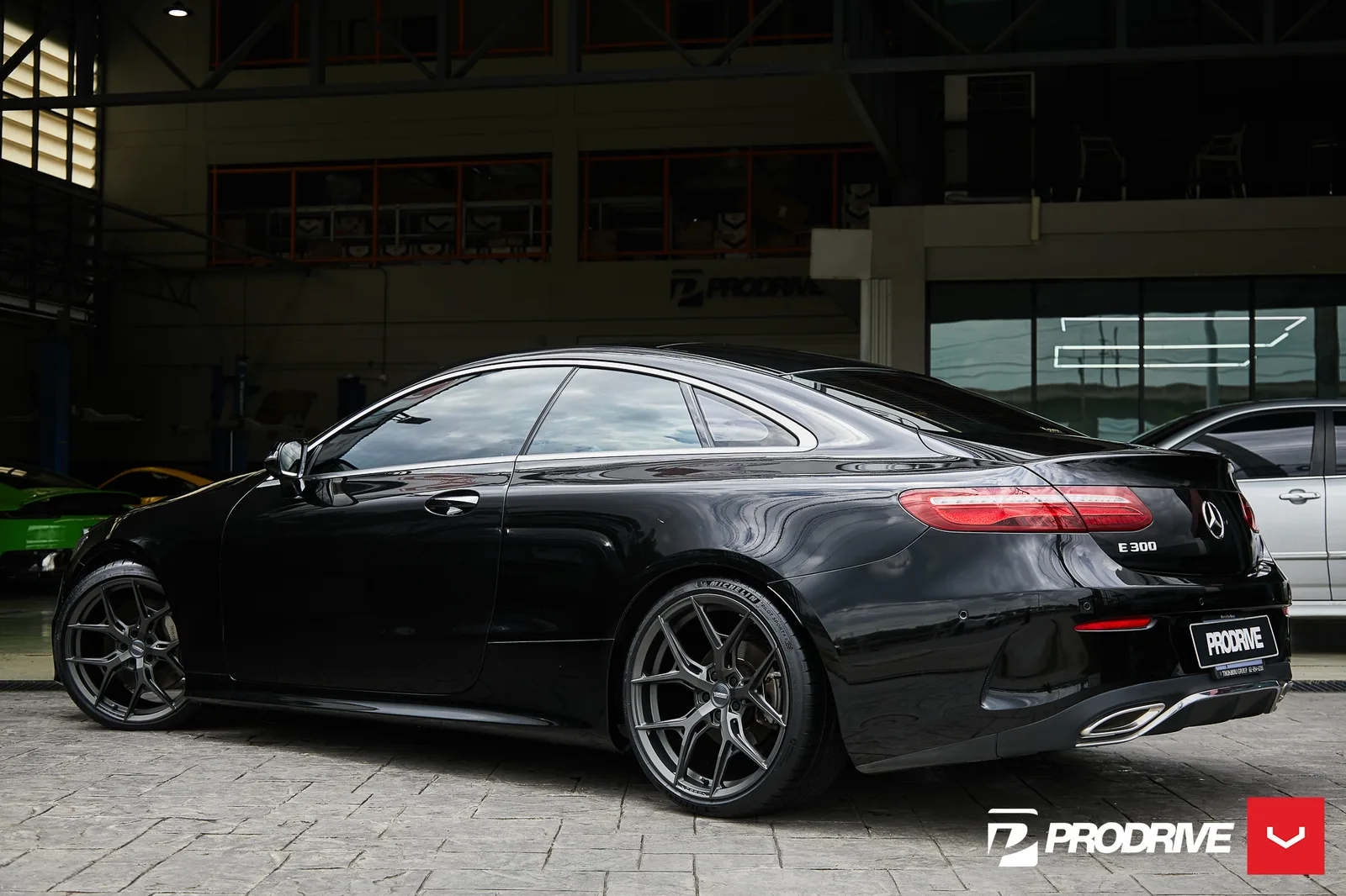 Vossen Forged HF-5 on Mercedes-Benz E-Class W213.1