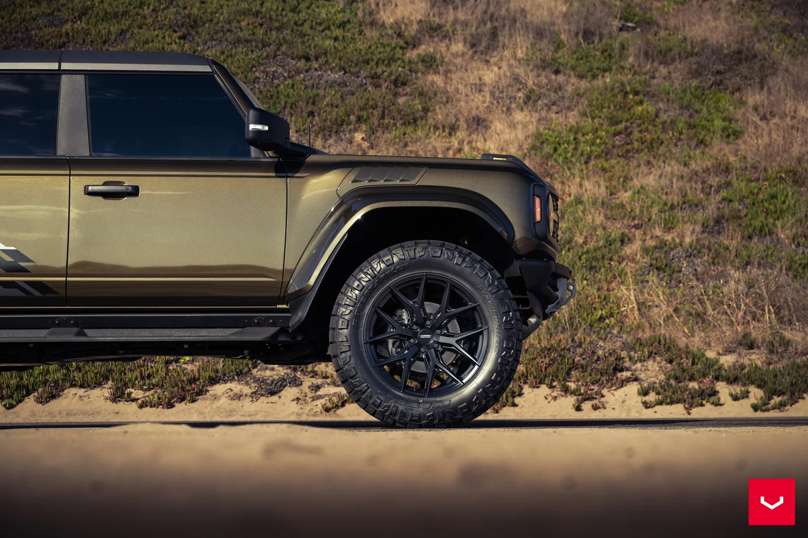 Vossen Forged HF6-4 on Ford Bronco 6th generation (2021-present), photo 12