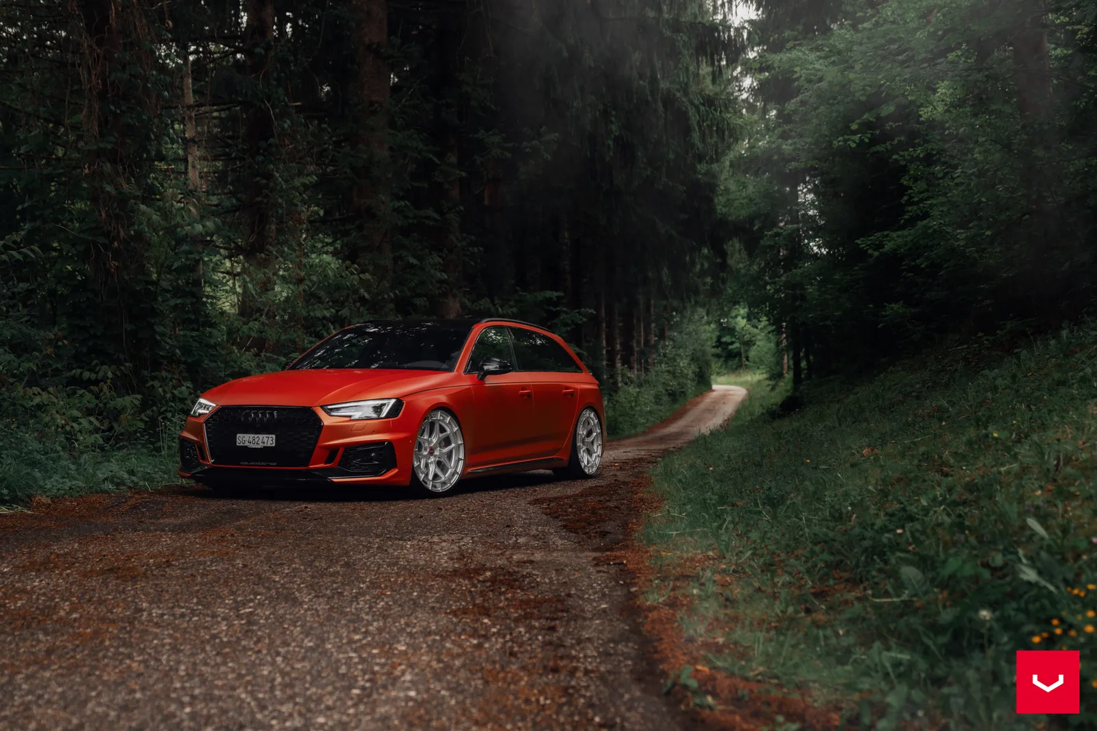 Vossen Forged HFX-1 on Audi RS 4 B9.1