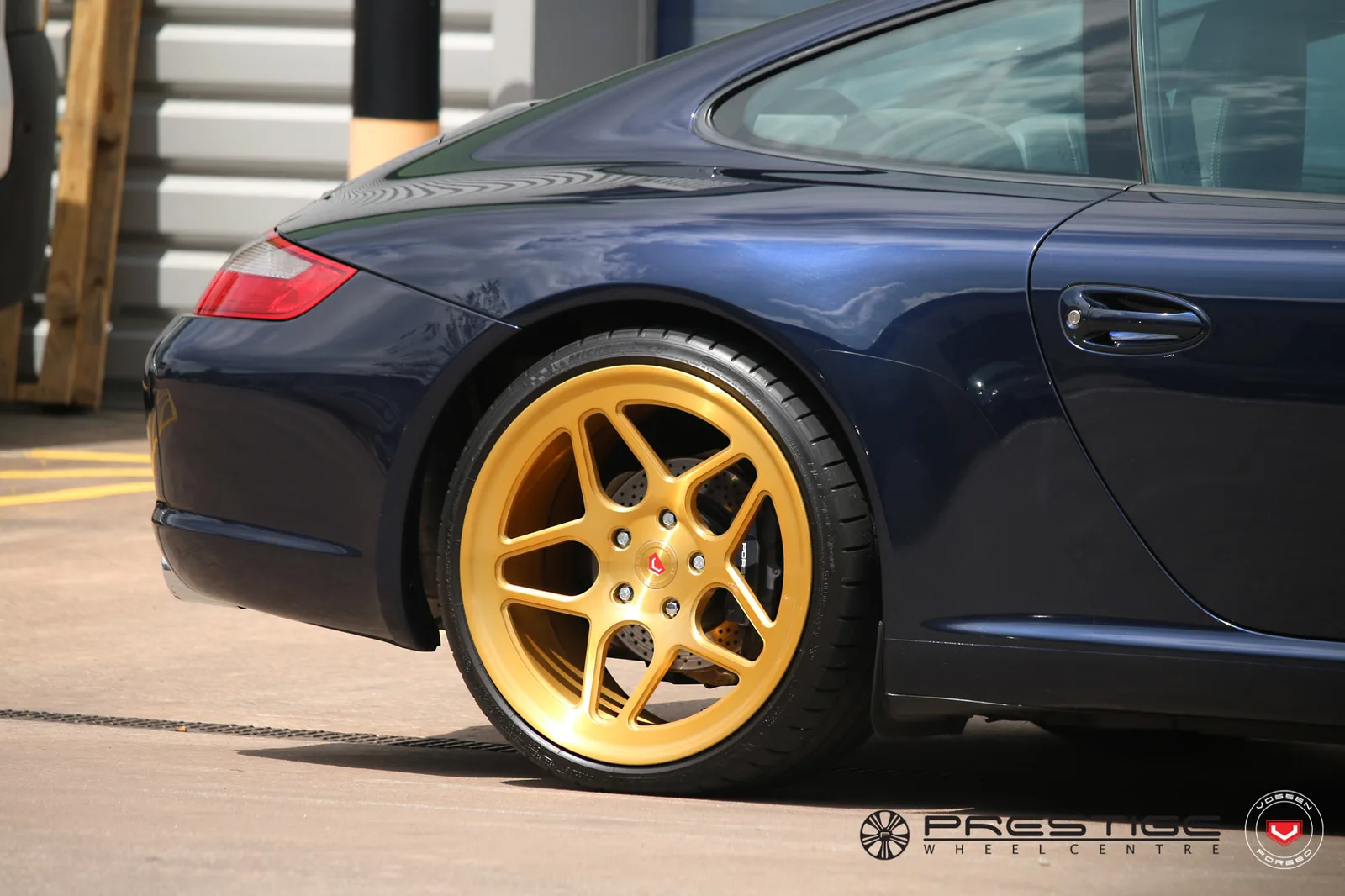 Vossen Forged LC-104 on Porsche 911 997.1, photo 3