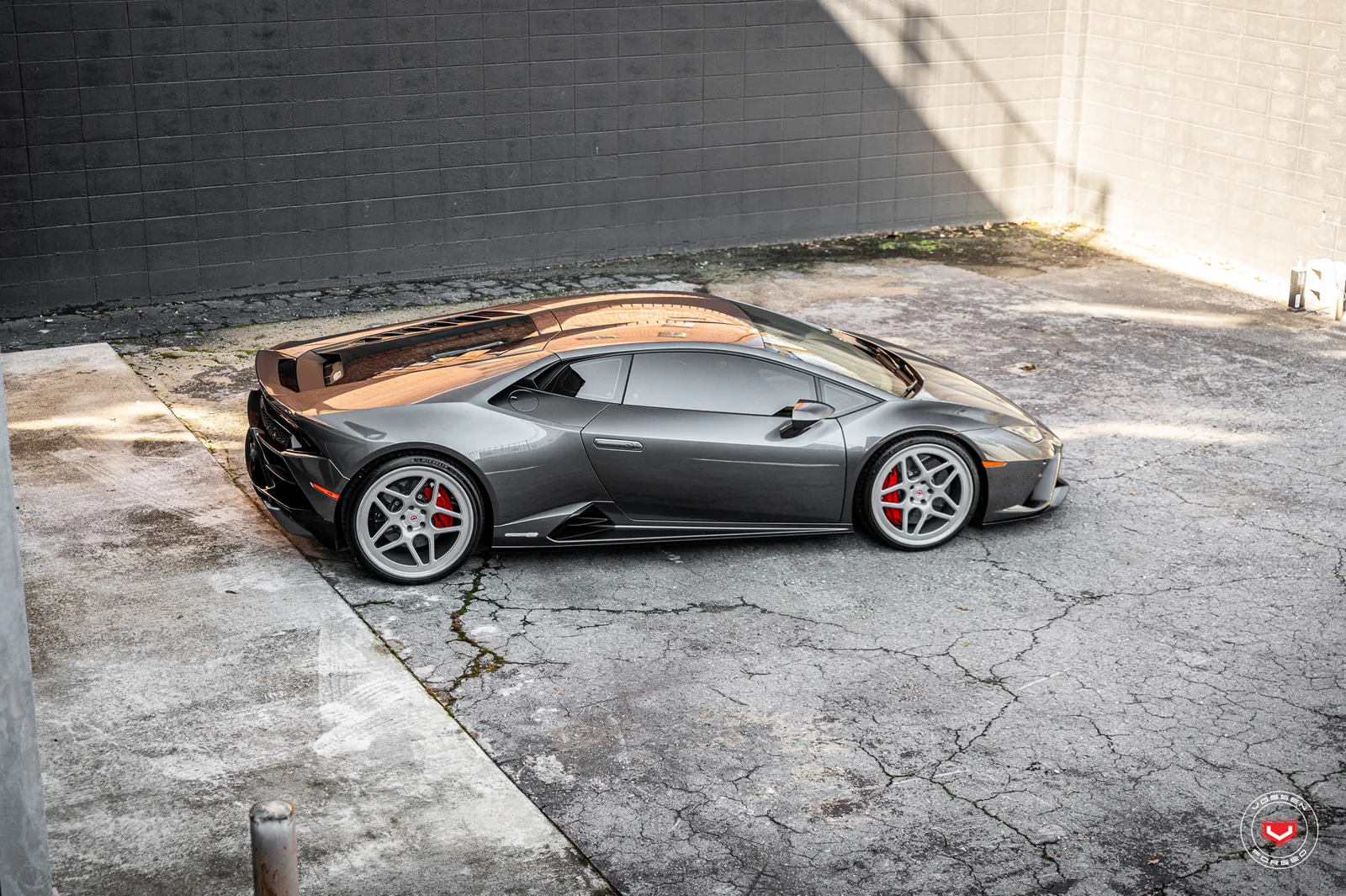Vossen Forged LC-104 on Lamborghini Huracan (2014), photo 12