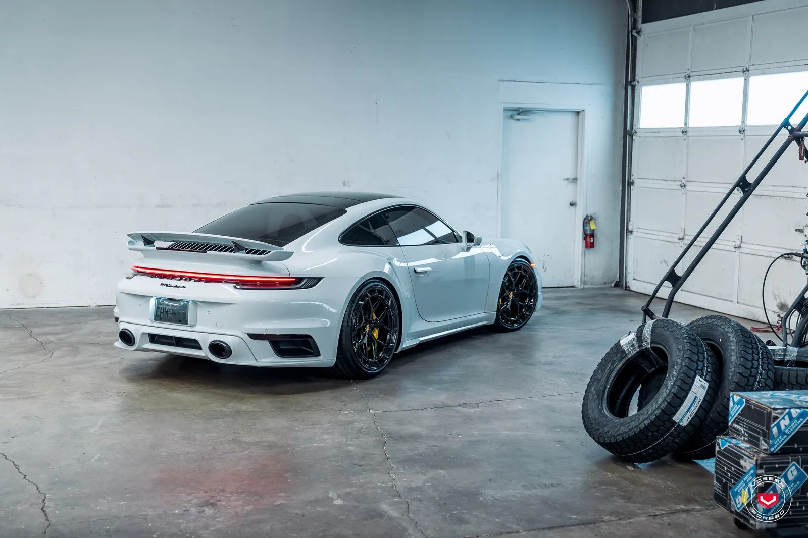 Vossen Forged LC3-01T on Porsche 911 992.1, photo 9