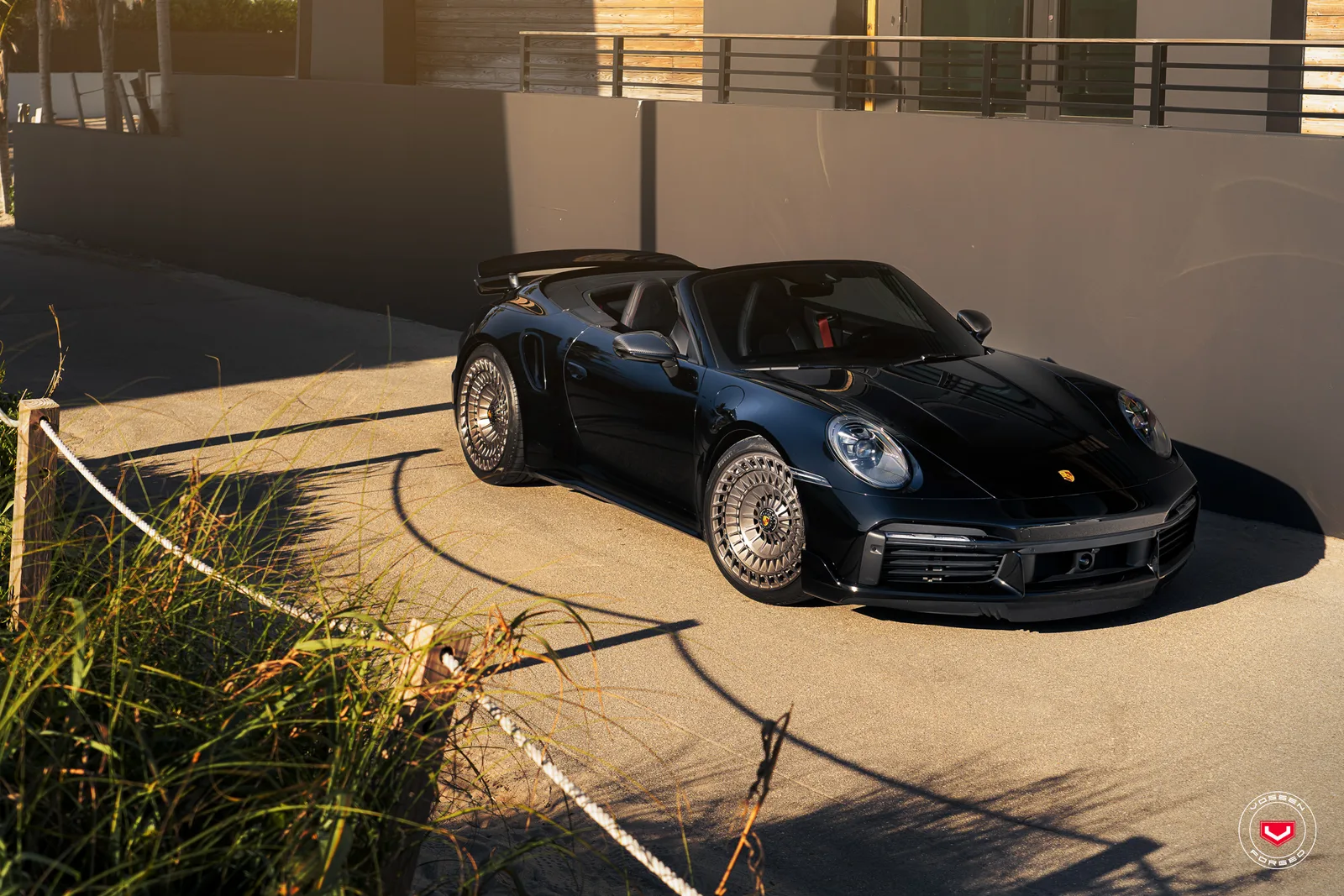Vossen Forged LC3-13T on Porsche 911 992.1