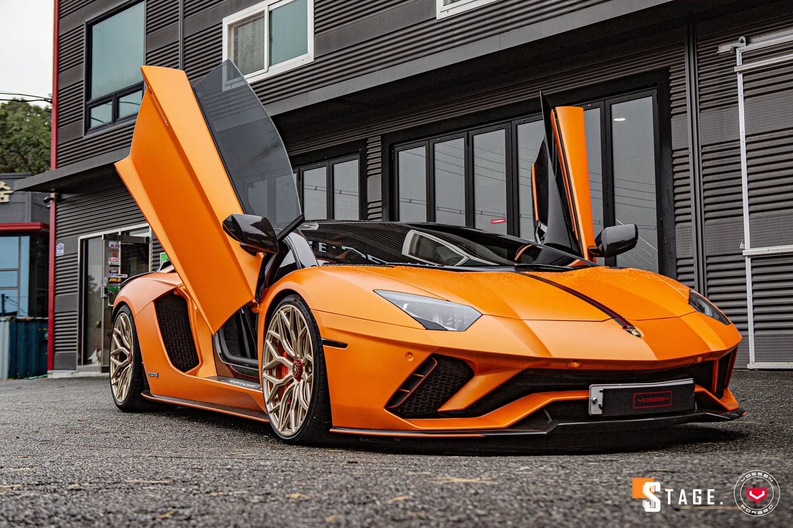 Vossen Forged S17-01 on Lamborghini Aventador First Gen.1