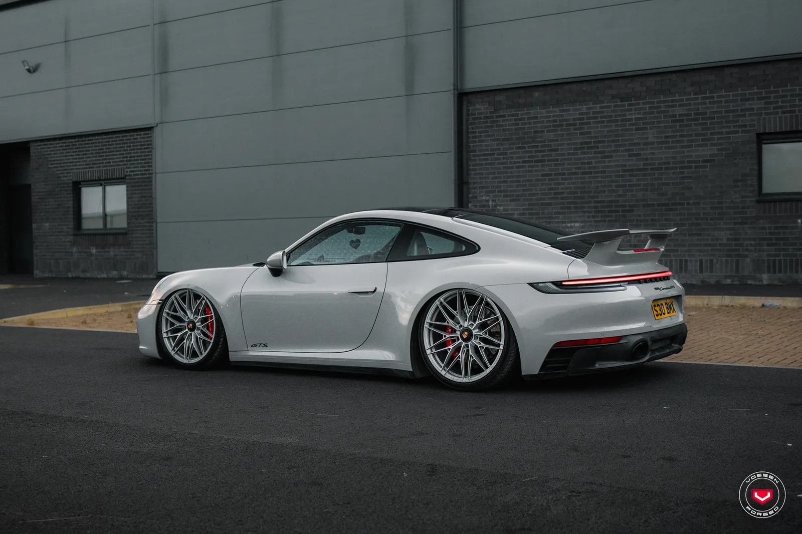 Vossen Forged S21-02 on Porsche 911 992.1