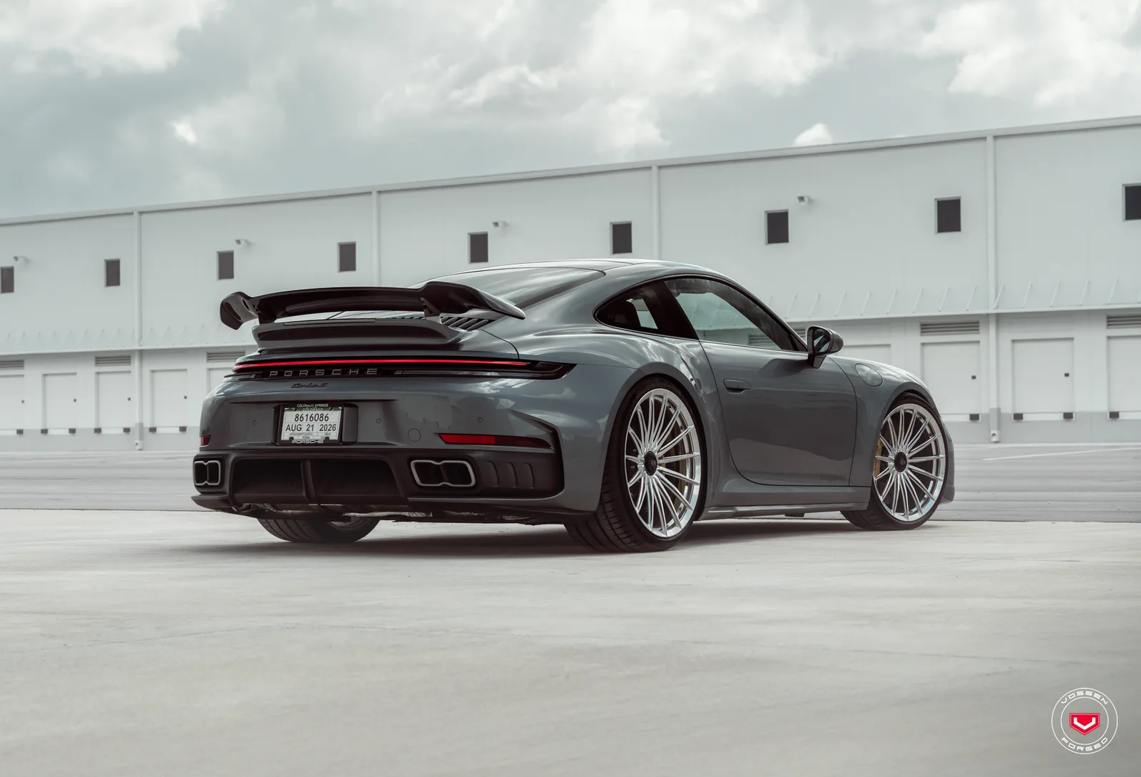Vossen Forged VPS-2 on Porsche 911 992.1