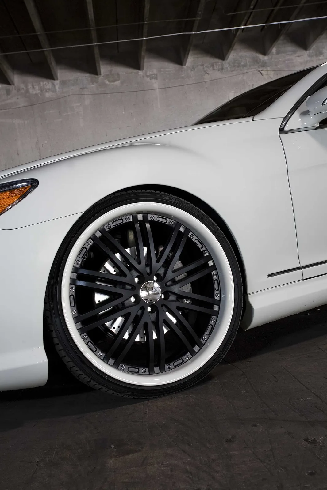 Vossen Forged VVS082 on Mercedes-Benz CL-Class C216.1, photo 3