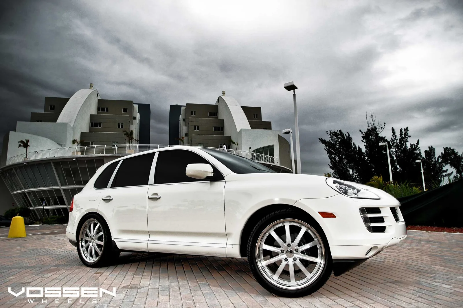 Vossen Forged VVS083 on Porsche Cayenne 955/9PA.1