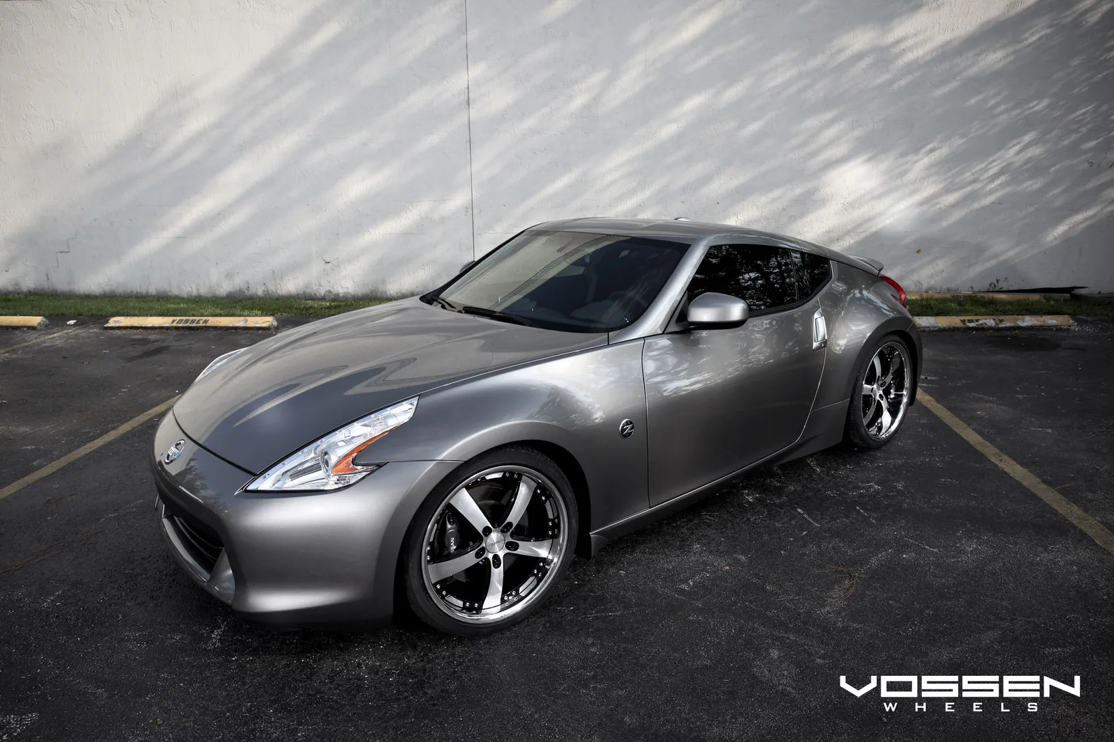 Vossen Forged VVS084 on Nissan 370Z Z34.1