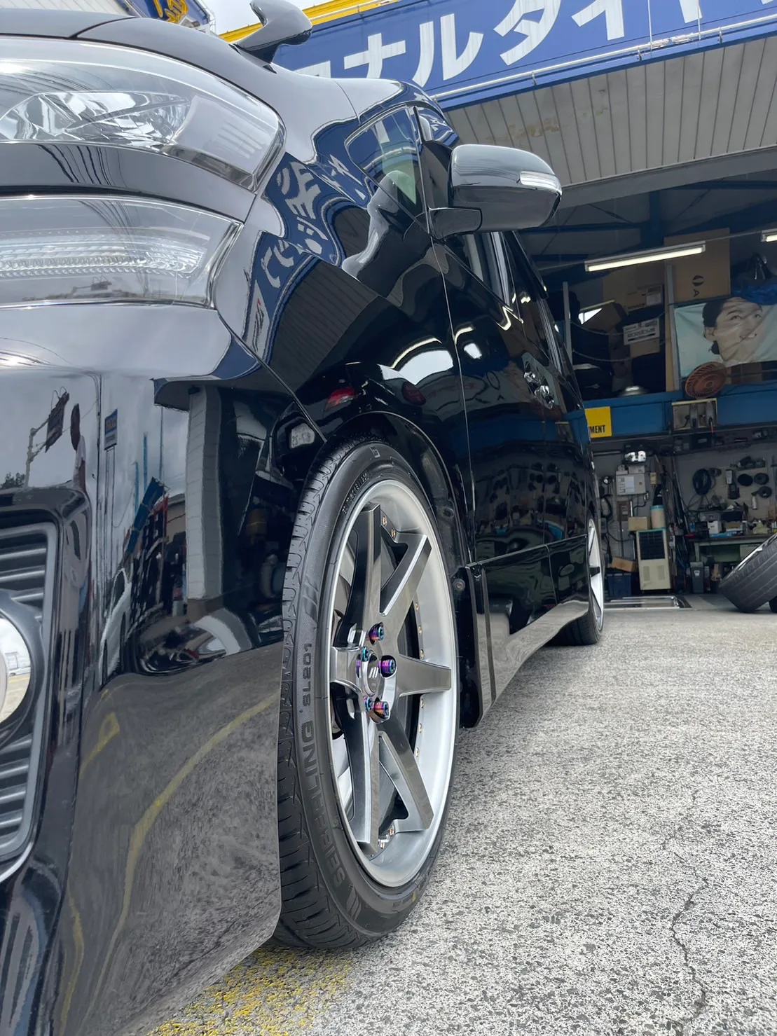 Work Back Label Zeast BST1 on Toyota Vellfire AH30, photo 8