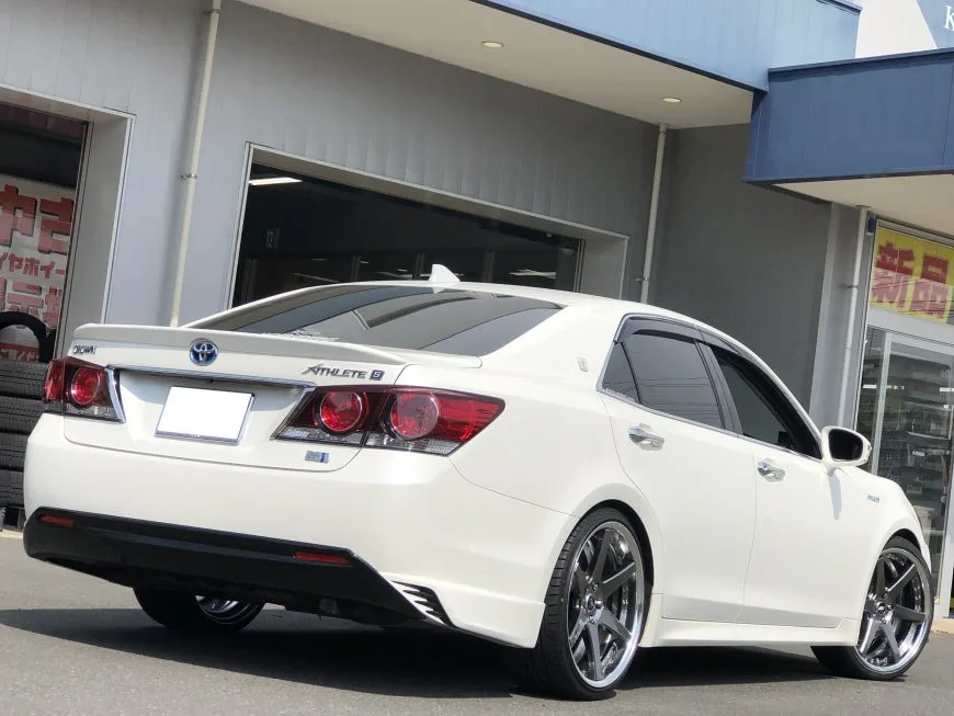 Work Back Label Zeast BST1 on Toyota Crown S210, photo 2