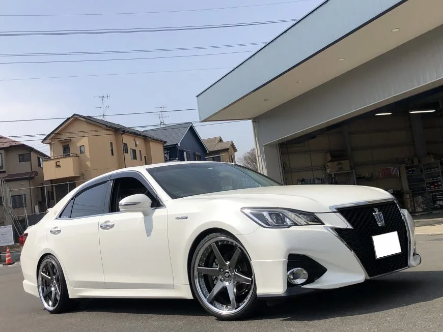 Work Back Label Zeast BST1 on Toyota Crown S210, photo 4