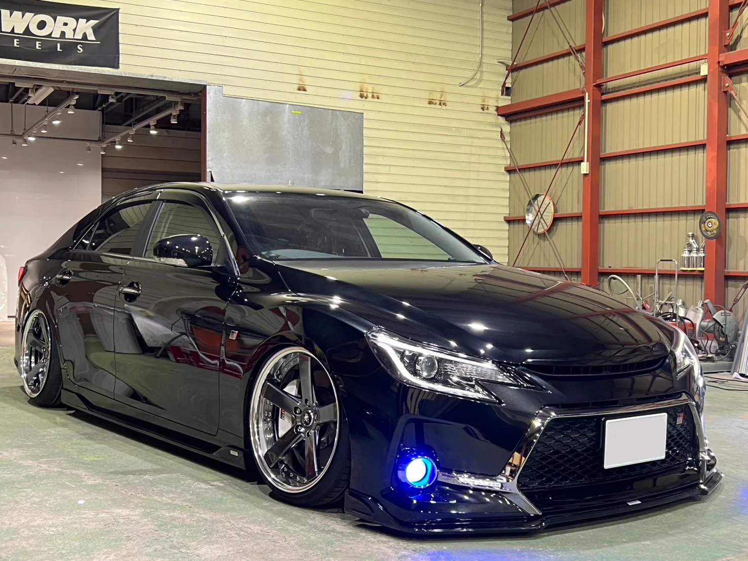 Work Back Label Zeast BST2 on Toyota Mark X X130