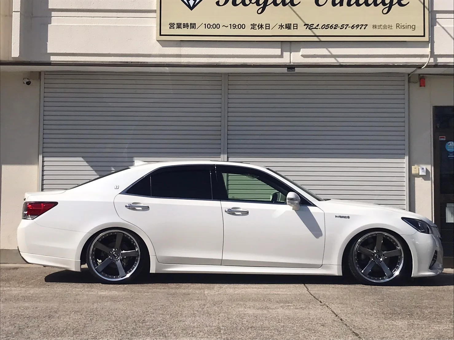 Work Back Label Zeast BST2 on Toyota Crown S210, photo 9
