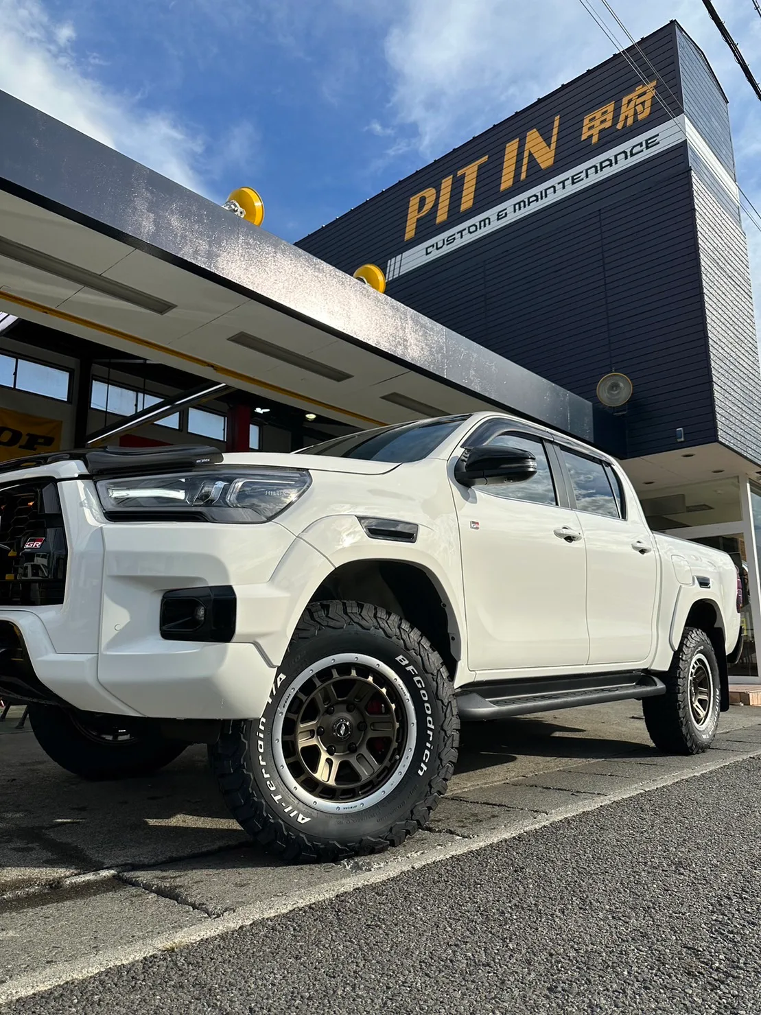 Work Crag T-GRABIC on Toyota Hilux AN120, photo 6