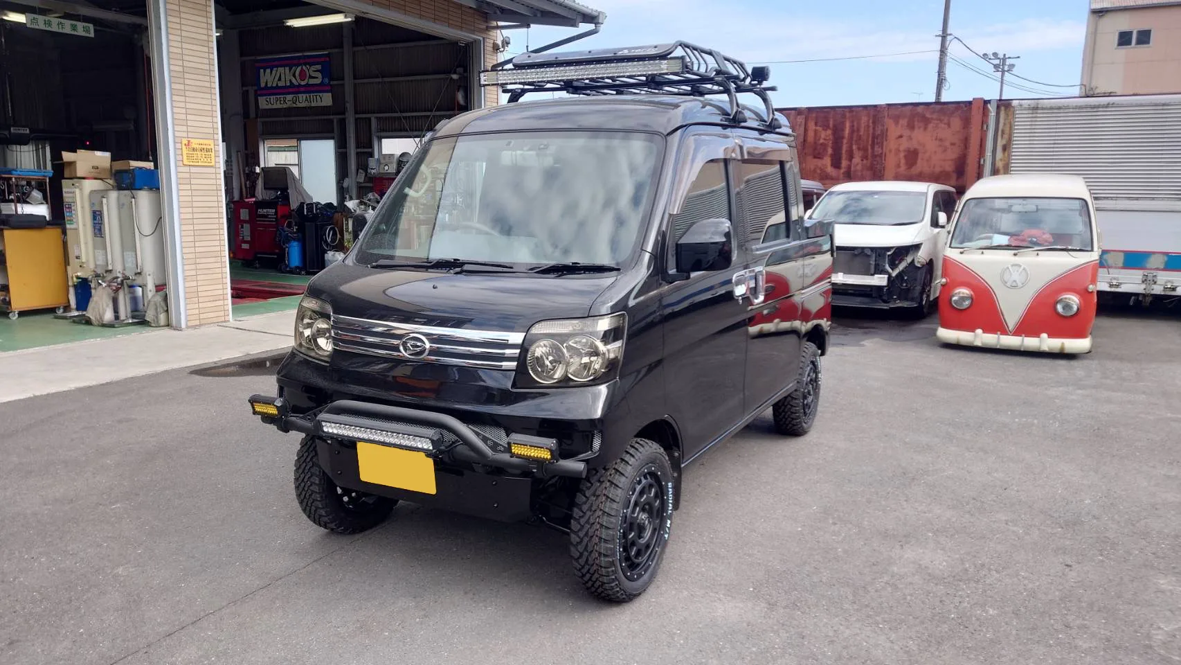 Work Crag T-GRABIC on Daihatsu Hijet S320 (2004-2021)