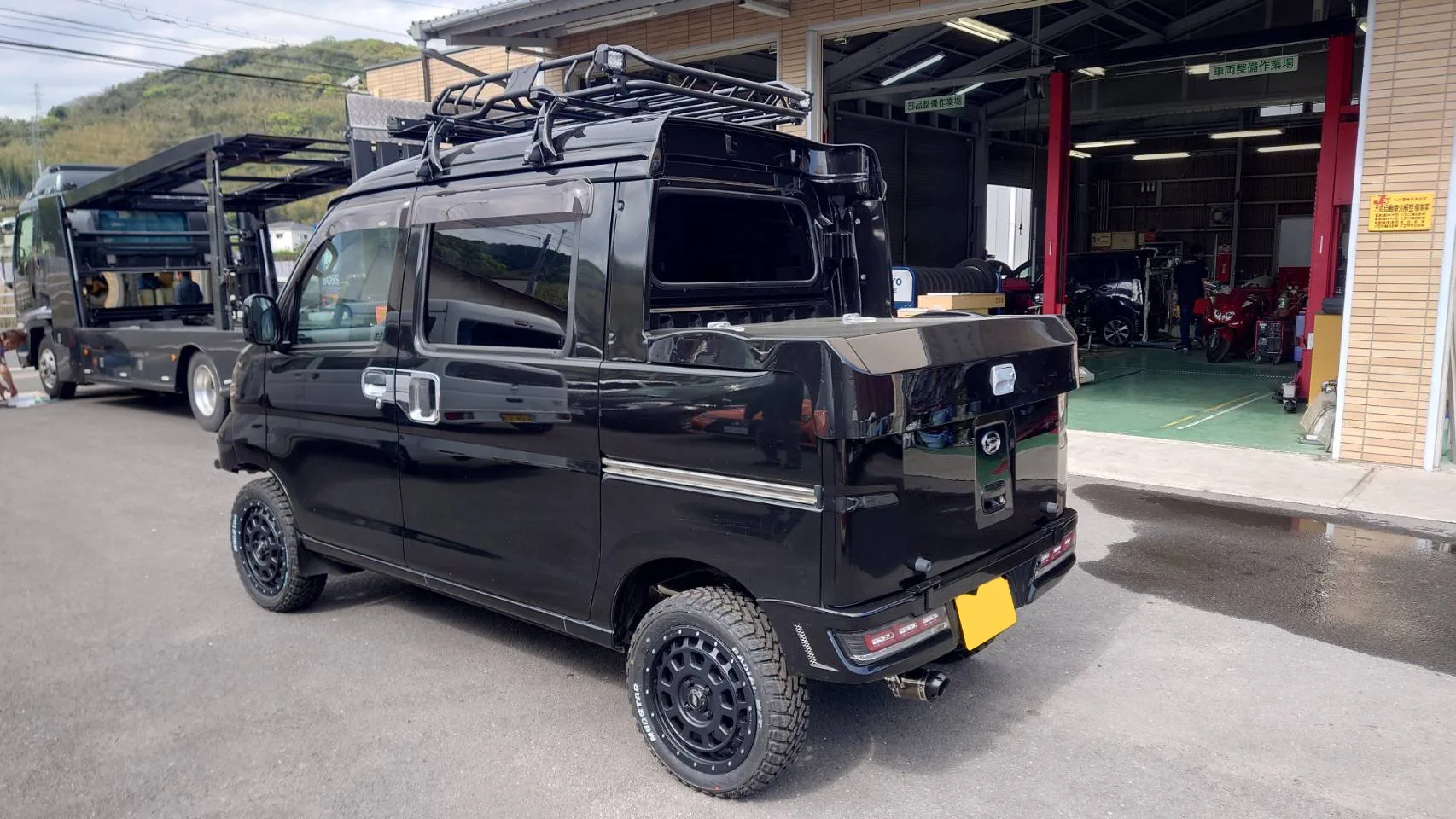 Work Crag T-GRABIC on Daihatsu Hijet S320 (2004-2021), photo 3
