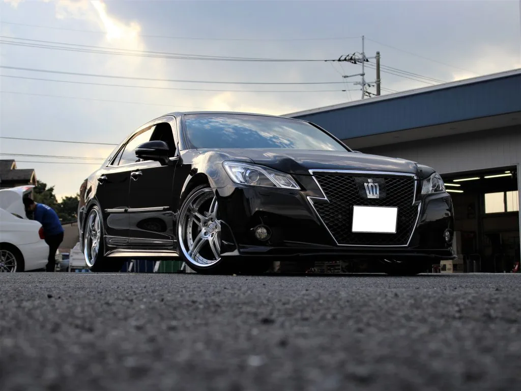 Work Durandal DD5.2 on Toyota Crown S210