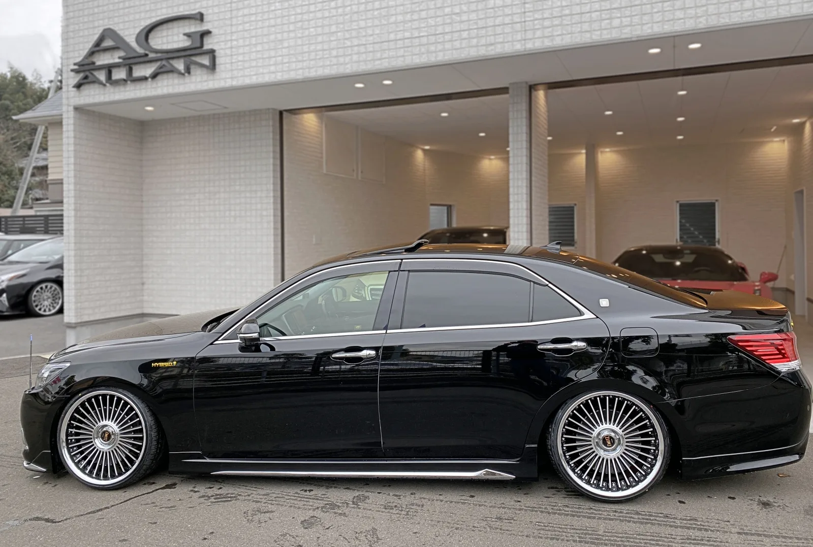 Work Emitz on Toyota Crown Majesta S210, photo 4