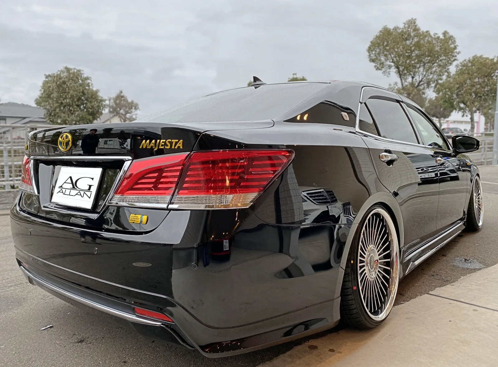 Work Emitz on Toyota Crown Majesta S210, photo 2