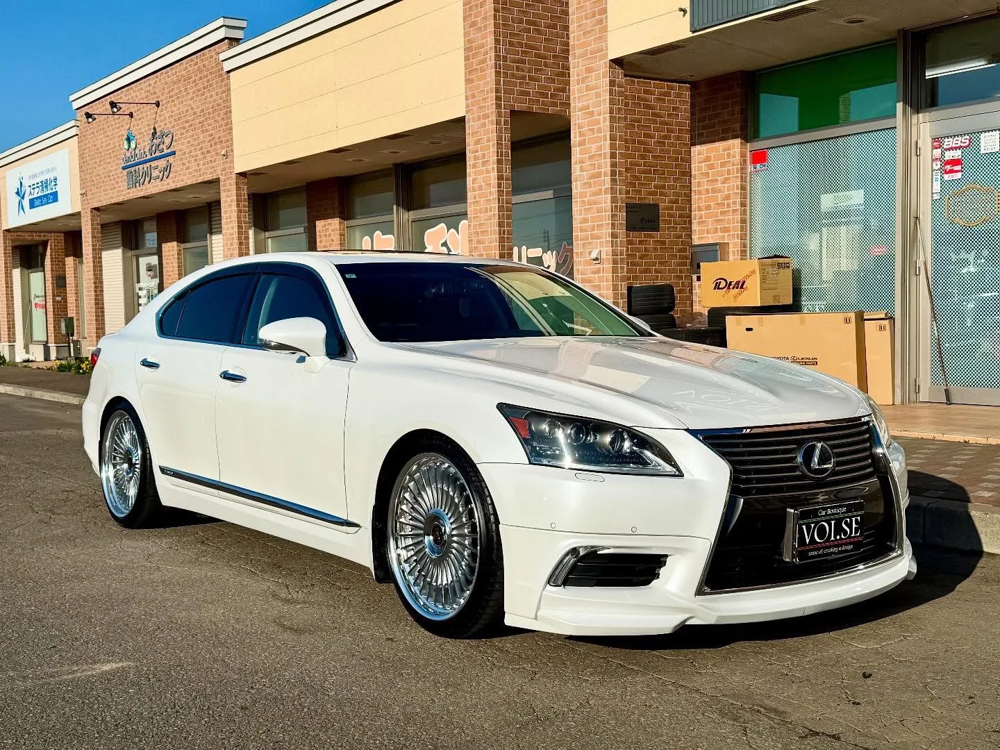 Work Emitz on Lexus LS XF40, photo 5