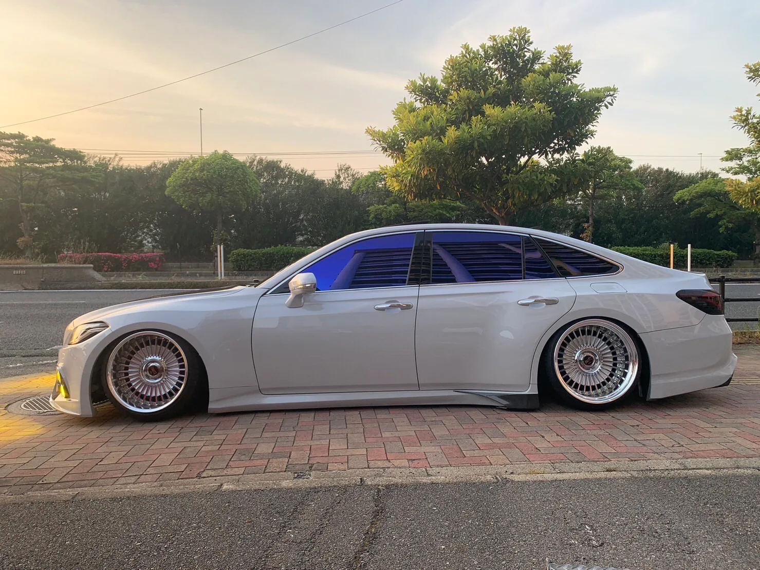 Work Emitz on Toyota Crown S220, photo 4