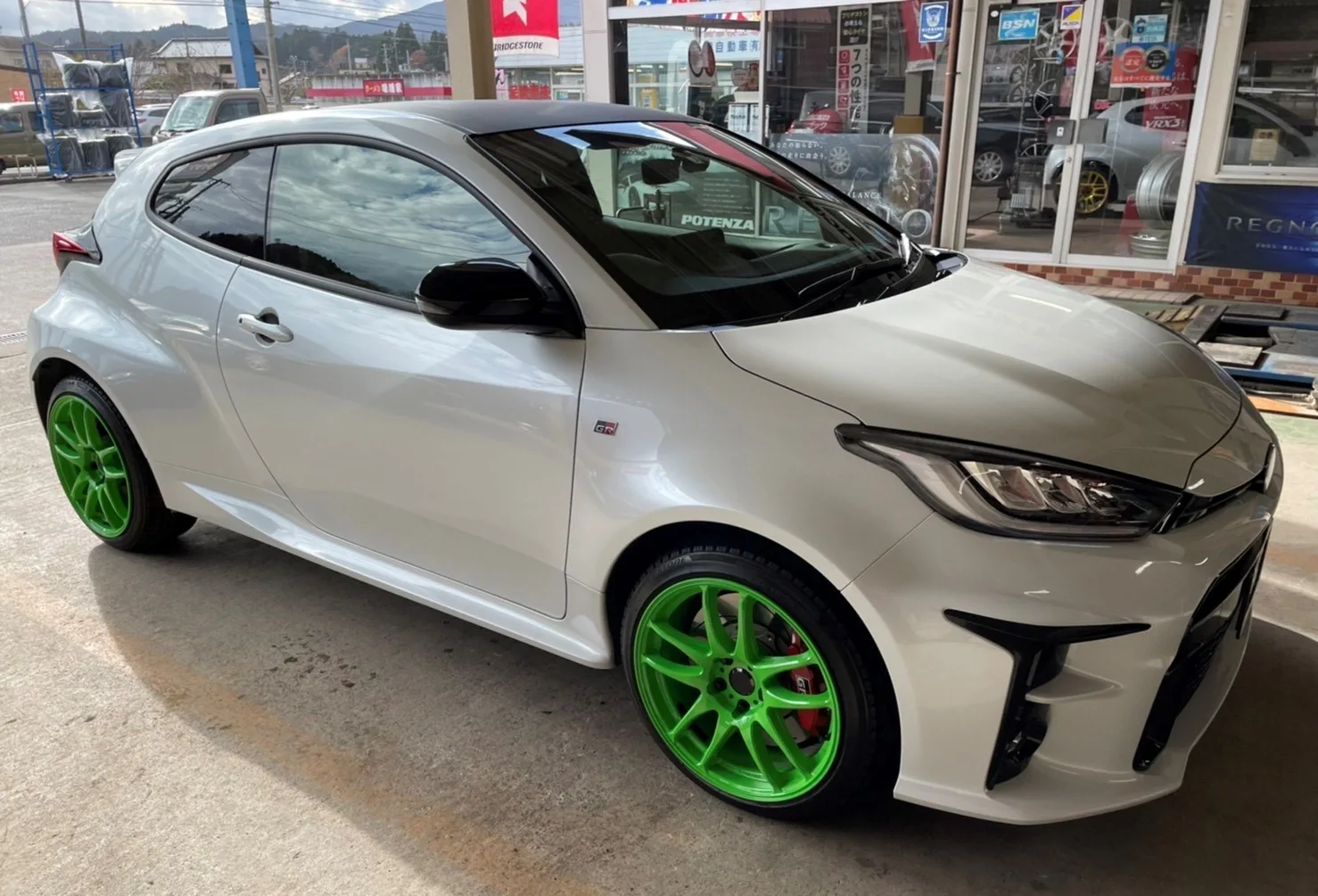 Work EMOTION CR極 on Toyota Yaris XP210