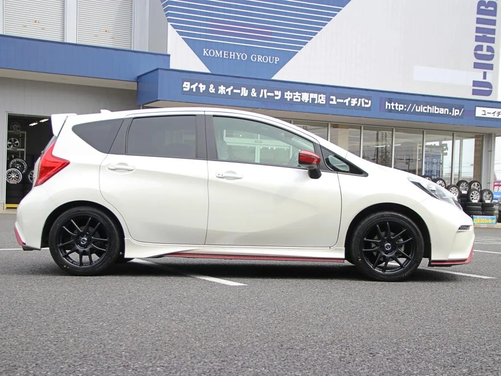 Work EMOTION CR極 on Nissan Note E12, photo 3