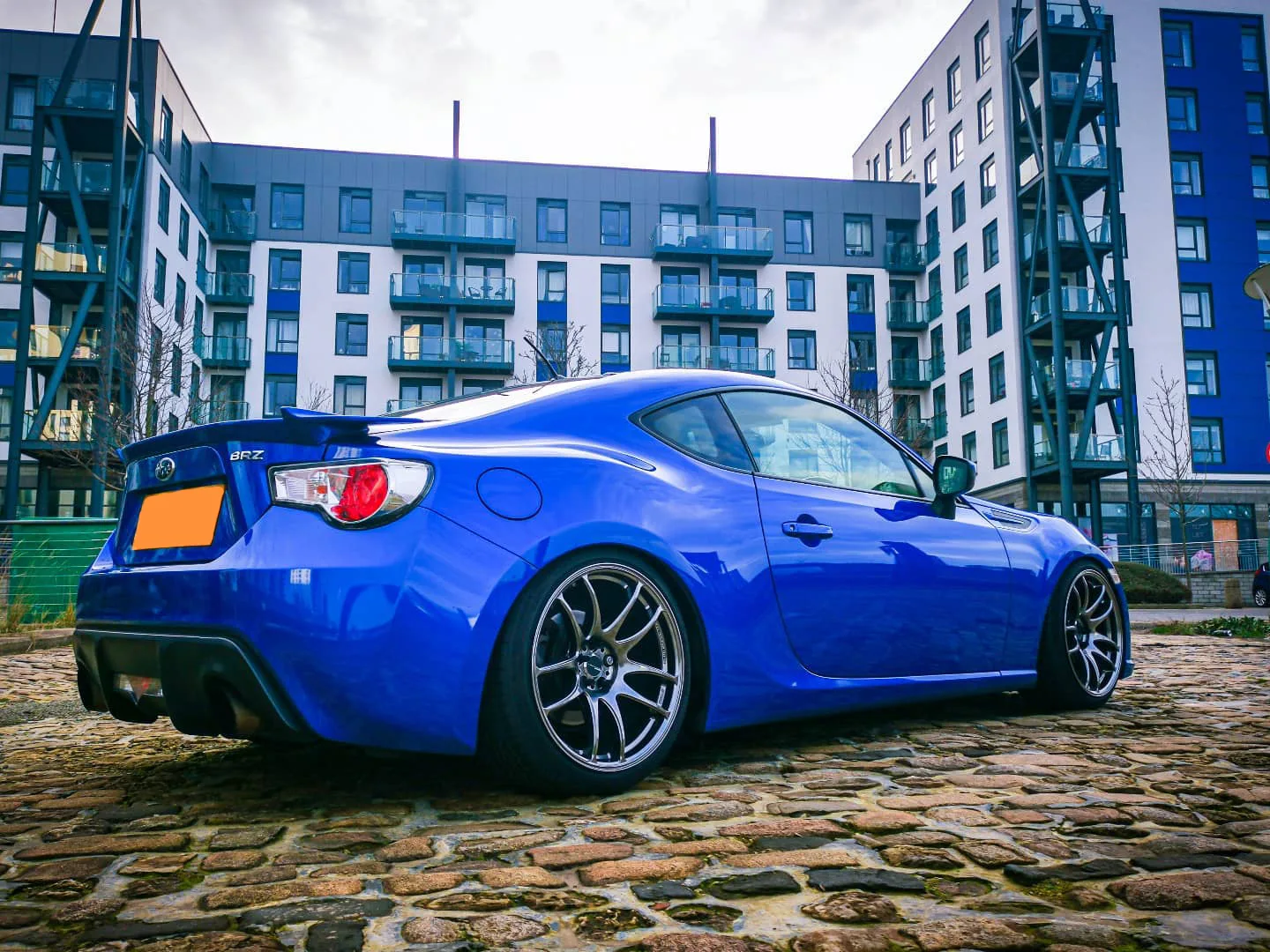 Work EMOTION CR極 on Subaru BRZ ZC6.1