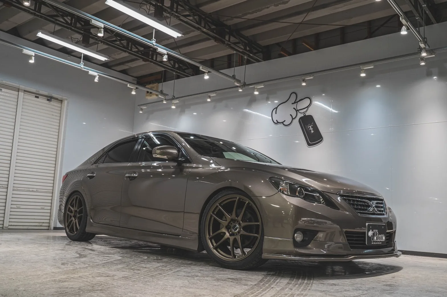 Work EMOTION CR極 on Toyota Mark X X130