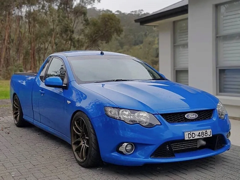 Work EMOTION CR極 on Ford Falcon (Australia) FG (2008-2014)