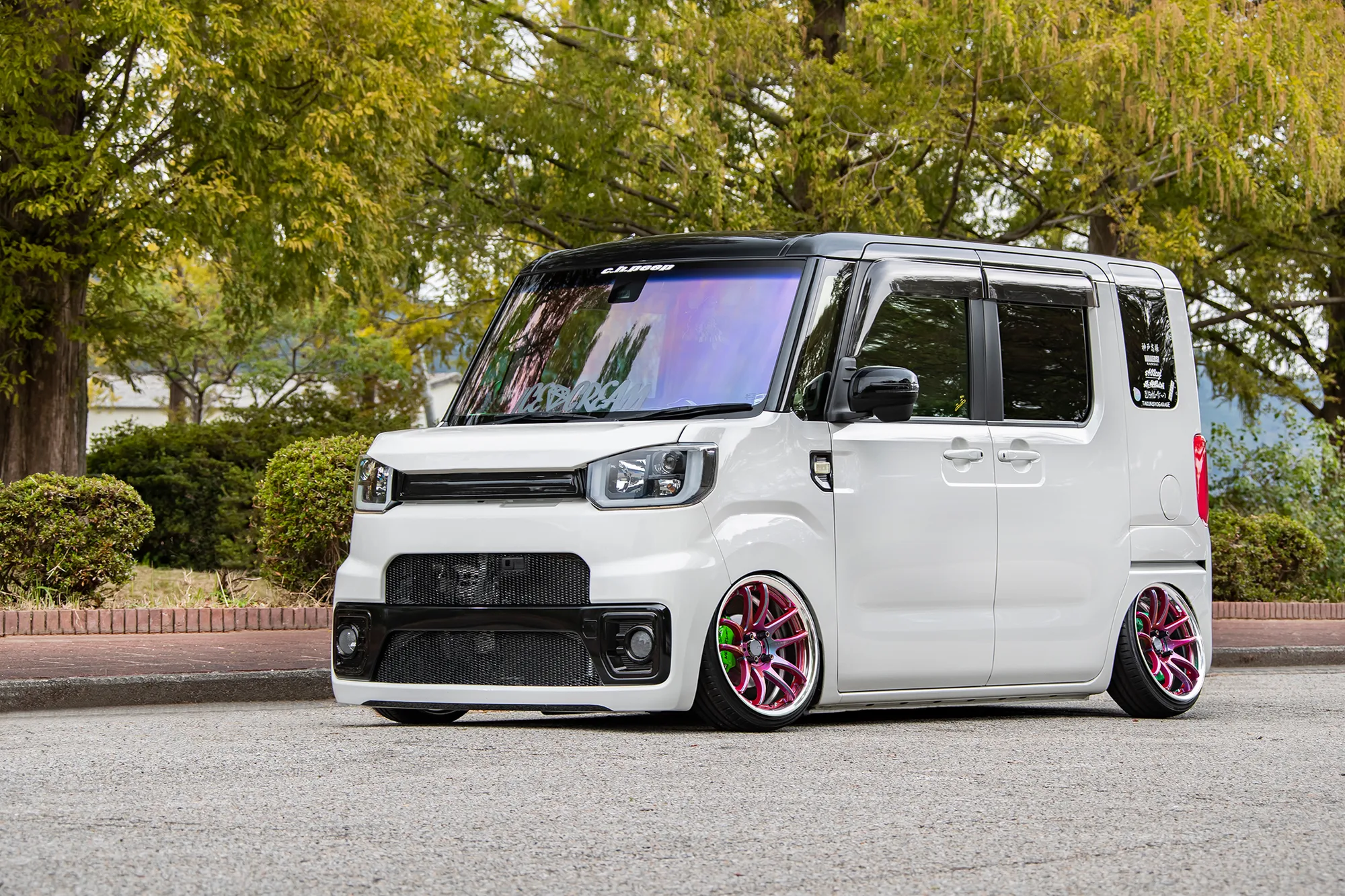 Work Emotion CR2P on Daihatsu Wake LA700, photo 2