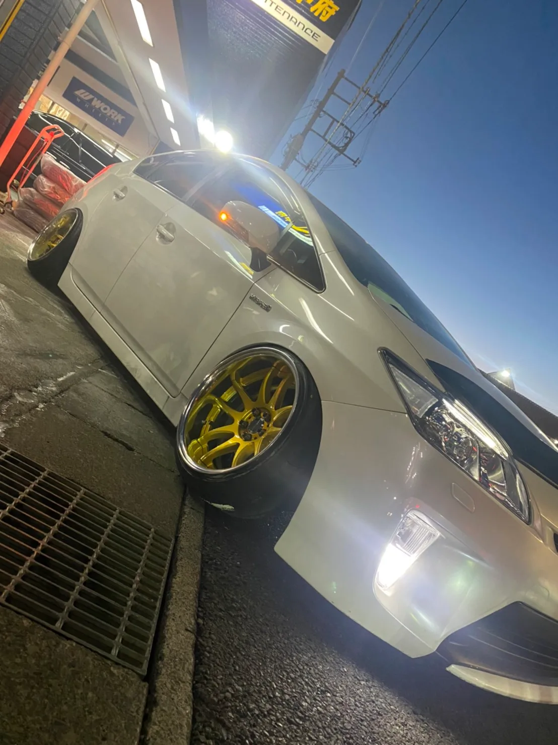 Work Emotion CR2P on Toyota Prius